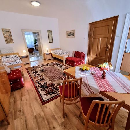 Apartment In A Historical House In The Center Of Levoča מראה חיצוני תמונה